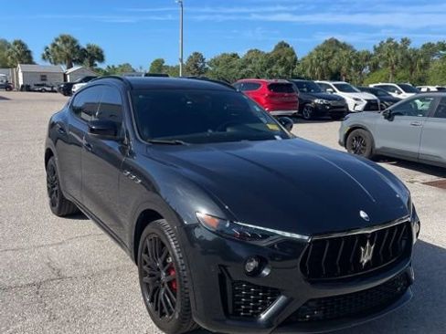 Used 2022 Maserati Levante Modena image 5