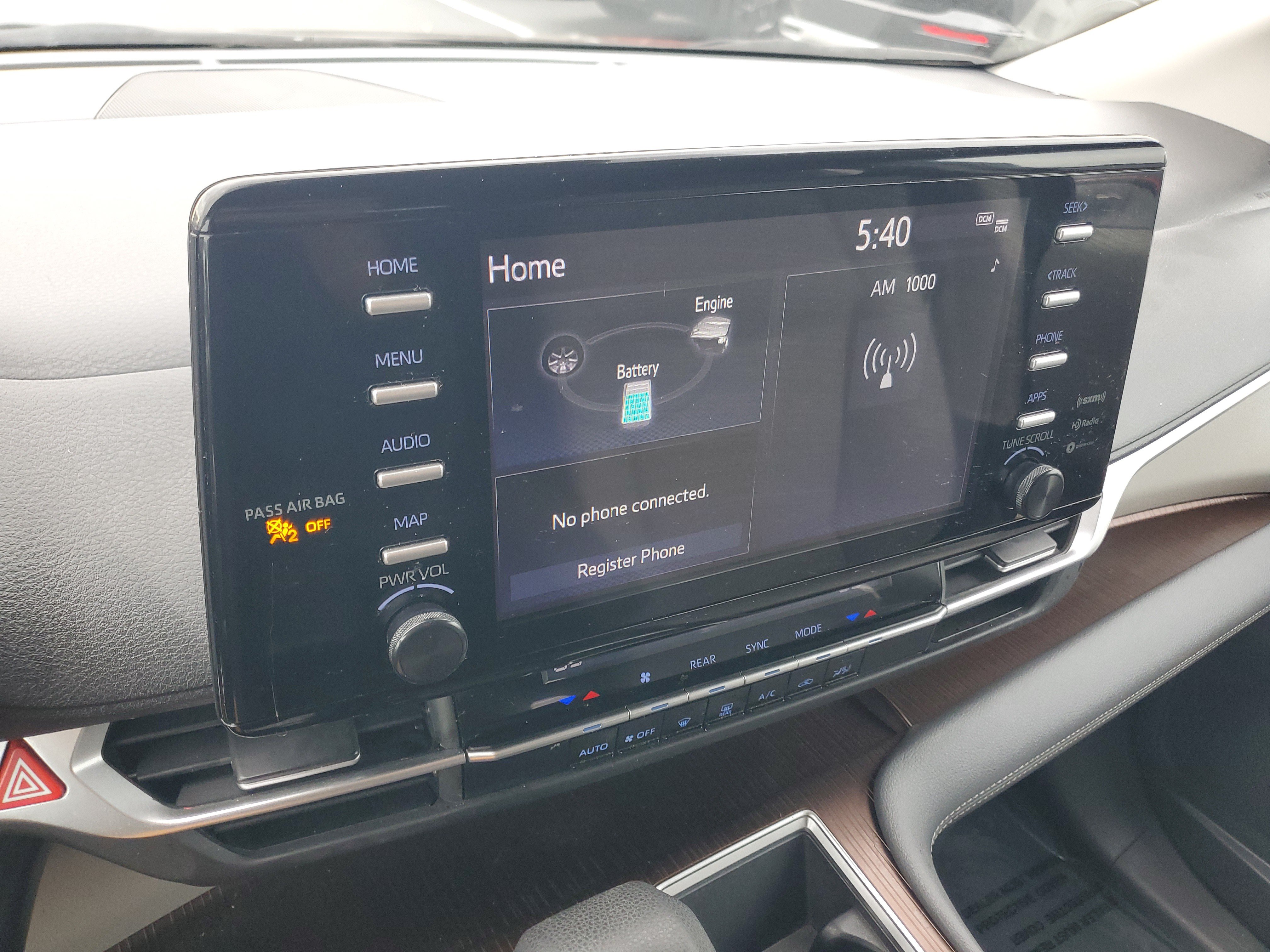 Certified 2024 Toyota Sienna LE FWD image 29