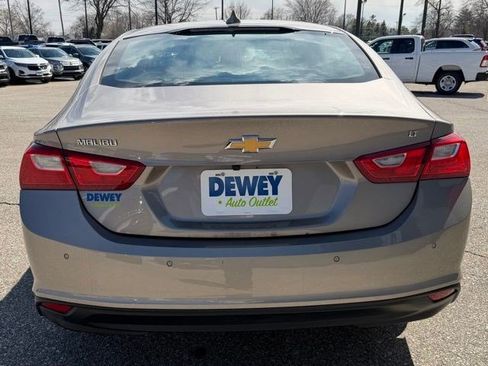 Used 2024 Chevrolet Malibu LT image 4