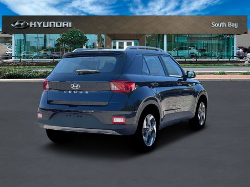 New 2026 Hyundai Venue SEL image 7
