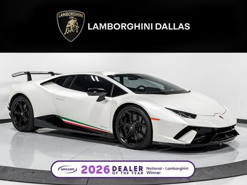 Used 2018 Lamborghini Huracan Performante AWD/4WD image 1