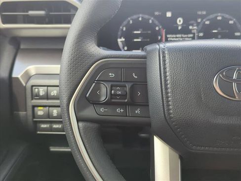 New 2025 Toyota 4Runner 4WD image 14