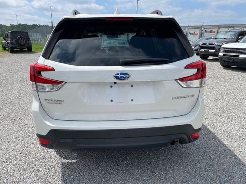 Used 2023 Subaru Forester Premium AWD/4WD image 8