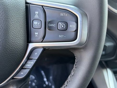 New 2026 RAM 2500 Big Horn AWD/4WD image 18