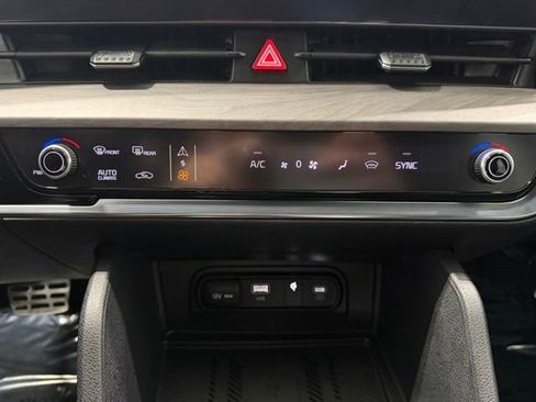 Used 2023 Kia Sportage X-Pro AWD/4WD image 17