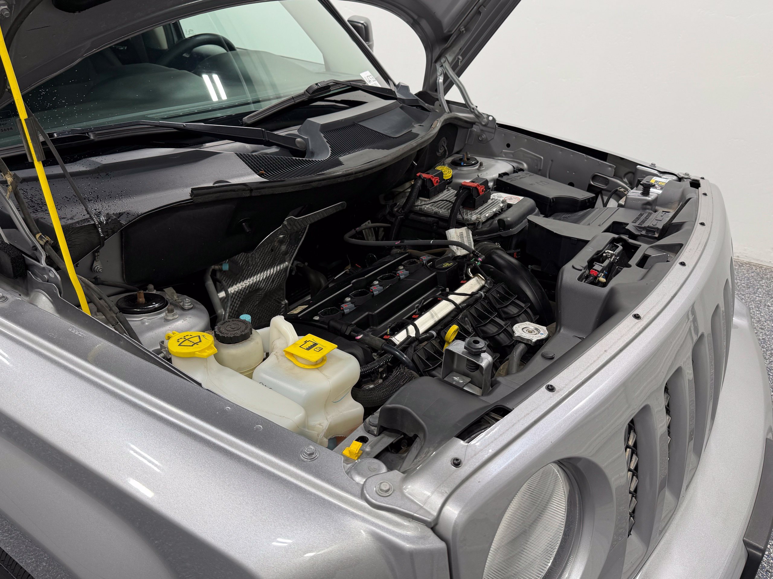 Used 2015 Jeep Patriot Latitude FWD image 44