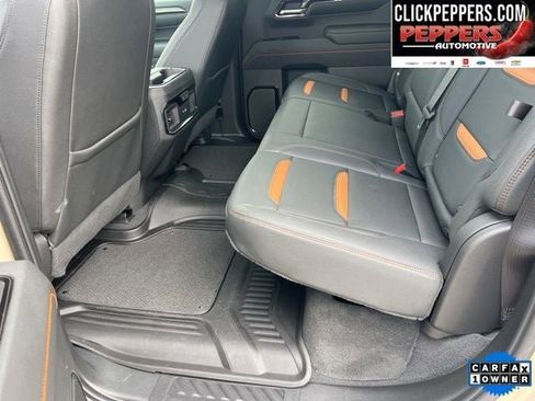 Used 2023 GMC Sierra 1500 AT4 w/ AT4 Premium Package AWD/4WD image 16