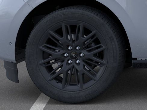 New 2026 Ford Expedition Platinum w/ Stealth Appearance Package AWD/4WD image 19
