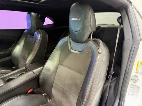 Used 2013 Chevrolet Camaro ZL1 w/ Gray Stripe Package image 25