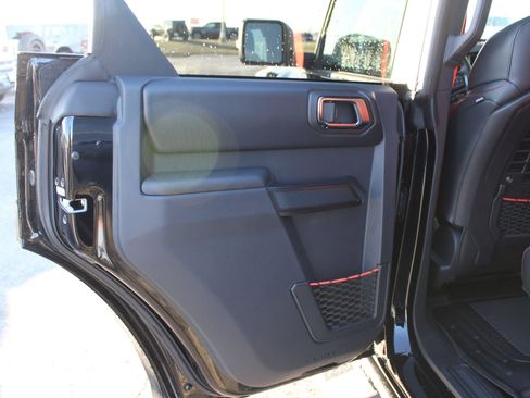 New 2025 Ford Bronco Raptor w/ Interior Carbon Fiber Pack AWD/4WD image 19