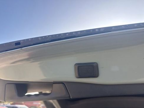 Certified 2022 Toyota RAV4 XLE image 8