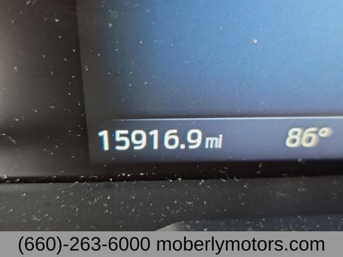 Used 2025 Ford Maverick Lobo AWD/4WD image 2