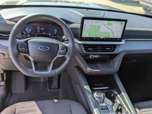 Used 2025 Ford Explorer ST-Line w/ Premium Package RWD image 10