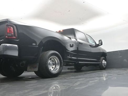 New 2026 RAM 3500 Tradesman AWD/4WD image 39