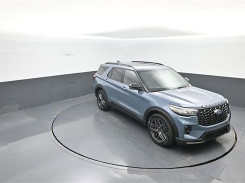 New 2026 Ford Explorer ST w/ Sun And Sound Package image 16