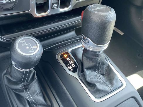 New 2026 Jeep Gladiator Sport AWD/4WD image 23