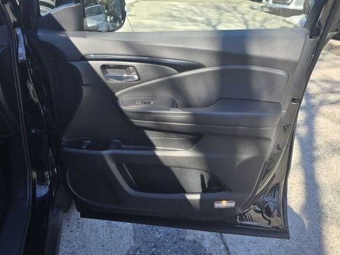 Used 2020 Honda Pilot Elite image 18