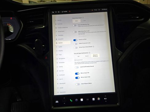 Used 2018 Tesla Model X 100D image 40