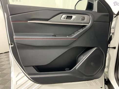 New 2026 Ford Explorer ST-Line w/ ST-Line Street Pack RWD image 12
