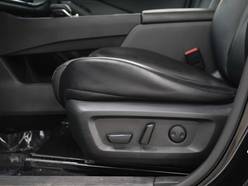 Used 2021 Nissan Rogue SV AWD/4WD image 23