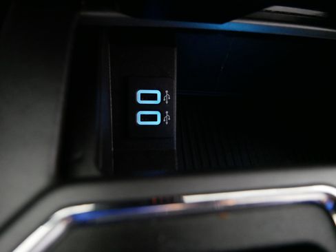 Used 2018 Ford F150 XLT w/ Equipment Group 302A Luxury AWD/4WD image 30
