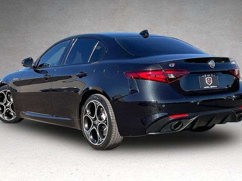 Used 2022 Alfa Romeo Giulia Veloce image 34