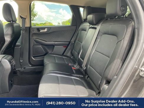 Used 2020 Ford Escape Titanium w/ Titanium Premium Package 2.0 AWD/4WD image 19
