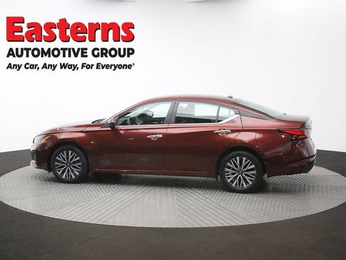 Used 2024 Nissan Altima 2.5 SV w/ SV Premium Package AWD/4WD image 62