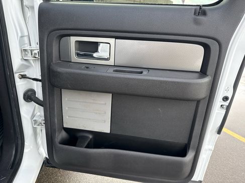 Used 2011 Ford F150 Raptor w/ SVT Exterior Graphics Pkg image 24