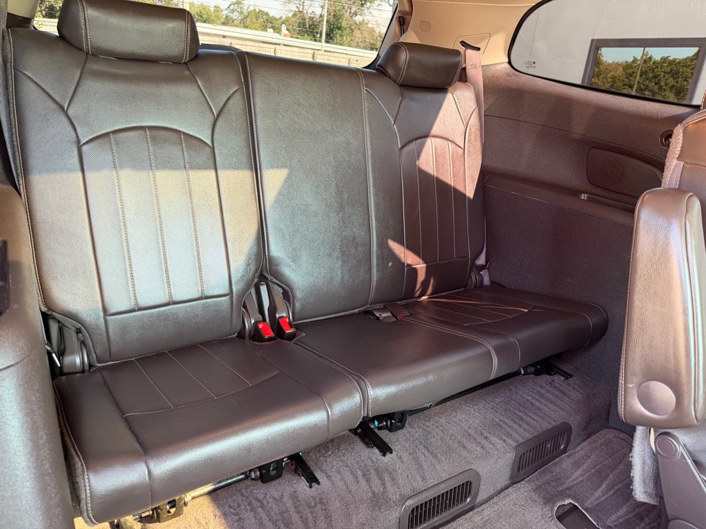 Used 2013 Buick Enclave Premium FWD image 20