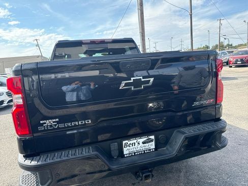 Used 2022 Chevrolet Silverado 1500 ZR2 w/ Technology Package AWD/4WD image 7