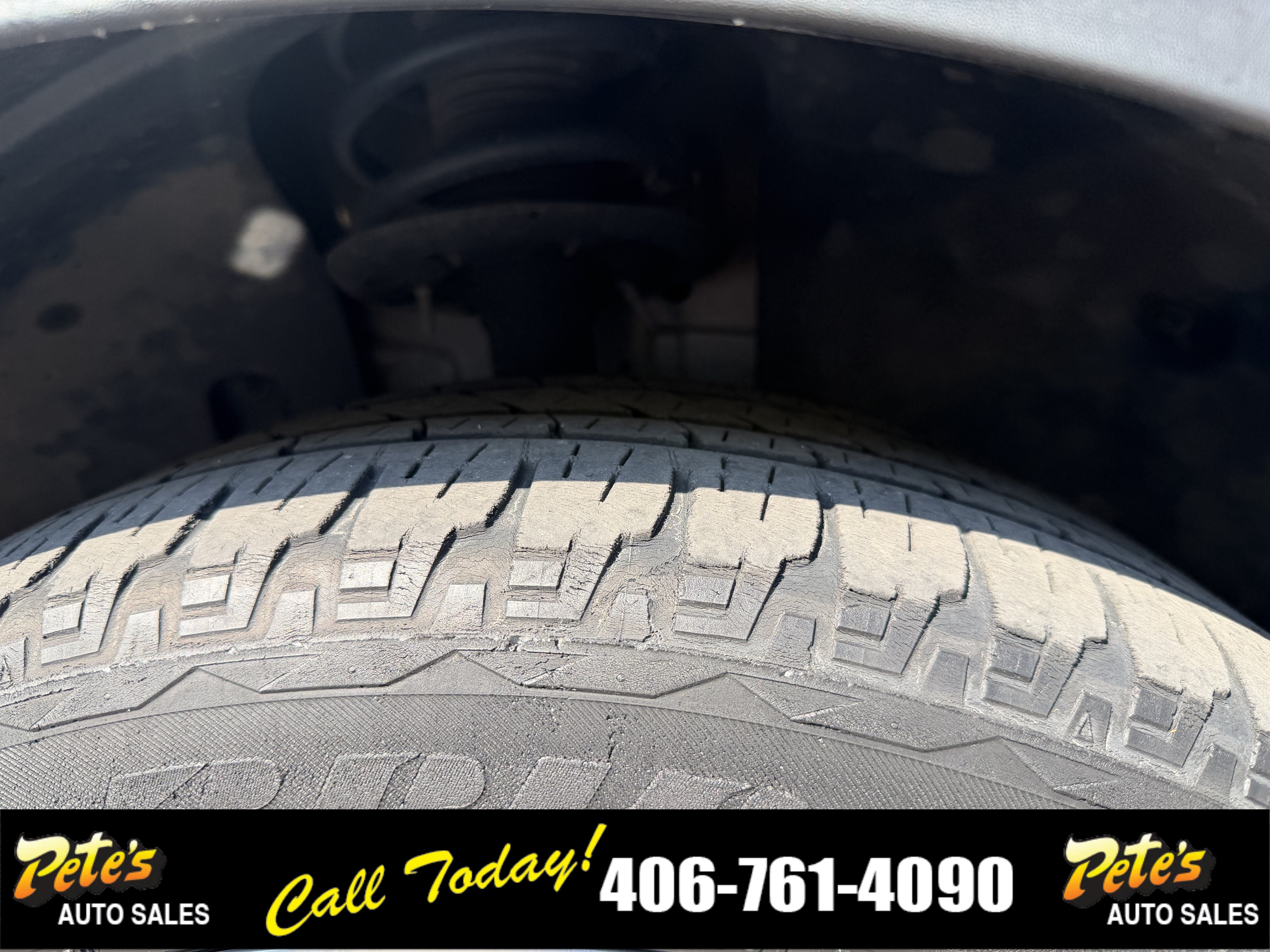 Used 2018 Ford Explorer Limited AWD/4WD image 23