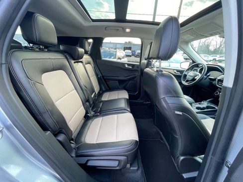 Used 2022 Ford Escape Titanium w/ Titanium Elite Package image 23