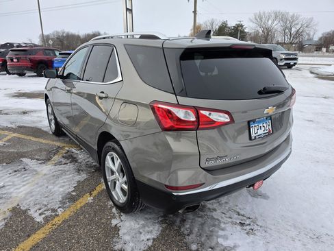 Used 2019 Chevrolet Equinox LT image 3