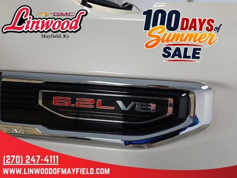 Used 2023 GMC Sierra 1500 Denali w/ Technology Package AWD/4WD image 10