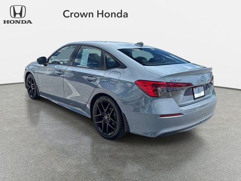 Used 2024 Honda Civic Sport image 3