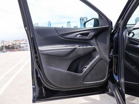 Used 2024 Chevrolet Equinox Premier FWD image 21