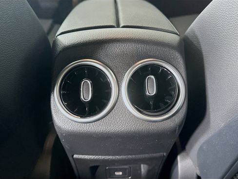 Used 2026 Mercedes-Benz CLA 250 4MATIC image 34