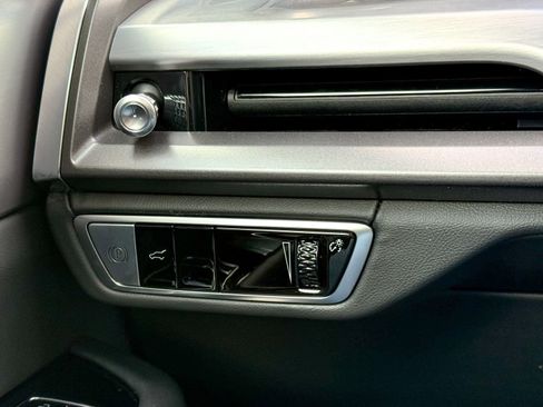 New 2026 Cadillac Vistiq Sport w/ LPO, Floor Liner Package image 29