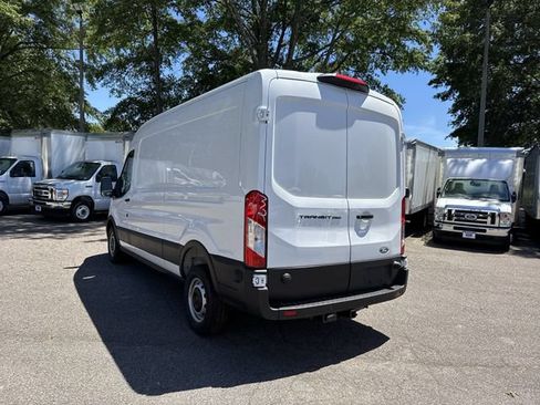 New 2026 Ford Transit 250 148 Medium Roof w/ Load Area Protection Package RWD image 6