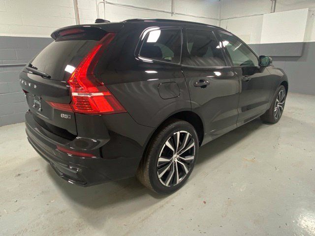 Certified 2023 Volvo XC60 B5 Plus AWD/4WD image 3