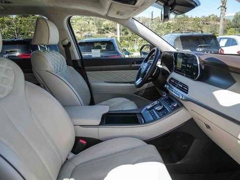Used 2020 Hyundai Palisade Limited FWD image 17