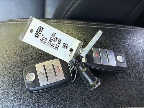 Used 2017 Kia Sportage EX w/ EX Premium Package AWD/4WD image 30