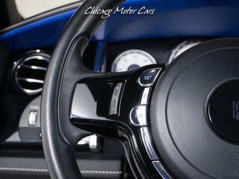 Used 2017 Rolls-Royce Wraith image 38