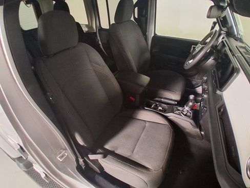 Used 2024 Jeep Wrangler Unlimited Sahara AWD/4WD image 15