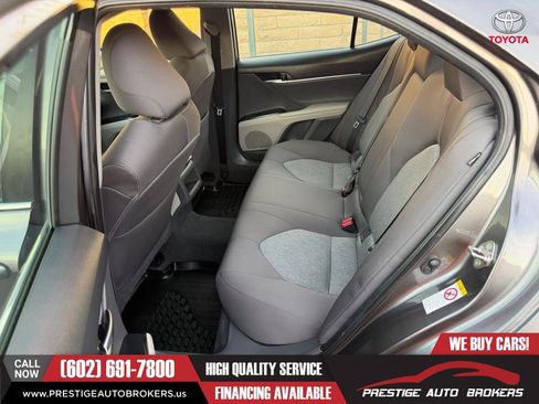 Used 2019 Toyota Camry LE w/ Convenience Package FWD image 17