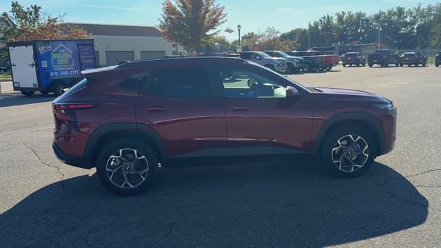 Certified 2024 Chevrolet Trax LT w/ Driver Confidence Package FWD image 9