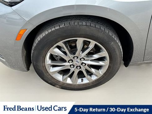 Used 2024 Buick Enclave Avenir w/ Avenir Technology Package AWD/4WD image 41