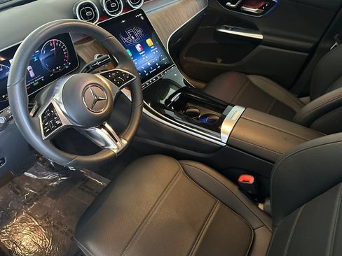 Used 2025 Mercedes-Benz GLC 350e 4MATIC w/ Driver Assistance Package image 10