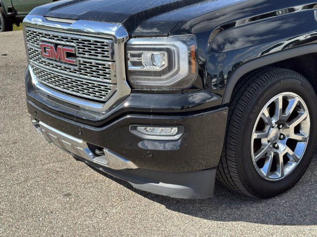 Used 2017 GMC Sierra 1500 Denali AWD/4WD image 7